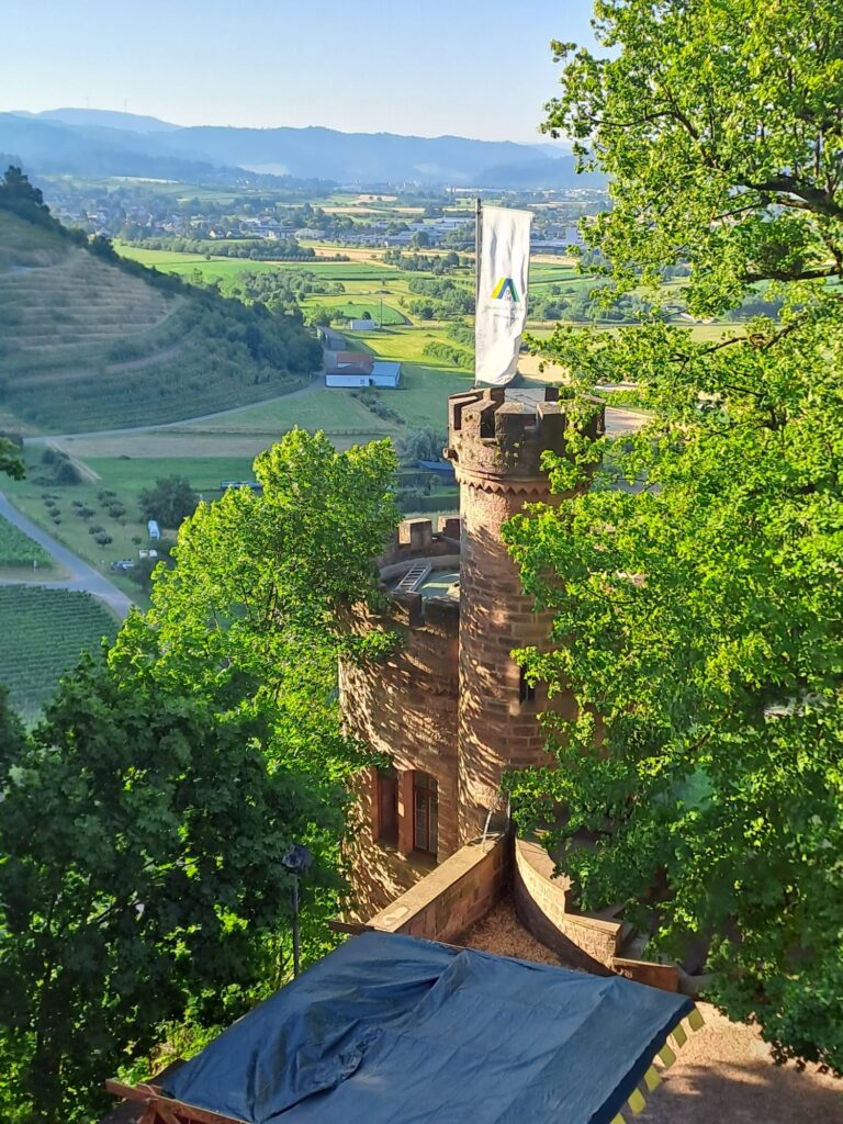 Jugendherberge -Turm mit Blick in die Ferne